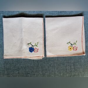 Embroidered Floral Kitchen Linens - Set of 3